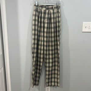 Plaid Pretty Little Thing trousers (2)
